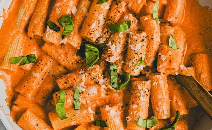 Protein-Nudeln mit Hüttenkäse