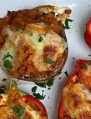 Gefüllte Spitzpaprika mit roten Linsen