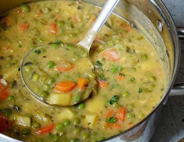Vegane Gemüsesuppe